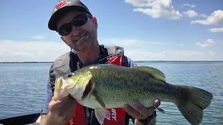 Lake Simcoe Bass Fishing  Fishn Canada [upl. by Armilla]