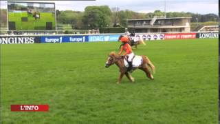 Courses de poneys à Longchamp dimanche 6 avril 2014 [upl. by Arbma918]