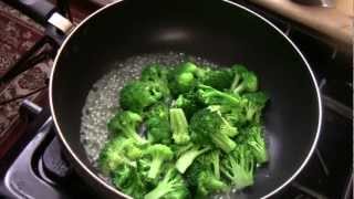 HOW TO MAKE BROCCOLI WITH GINGER AND GARLIC SAUCE [upl. by Enomad]