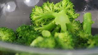 How to Steam Broccoli [upl. by Thaine]